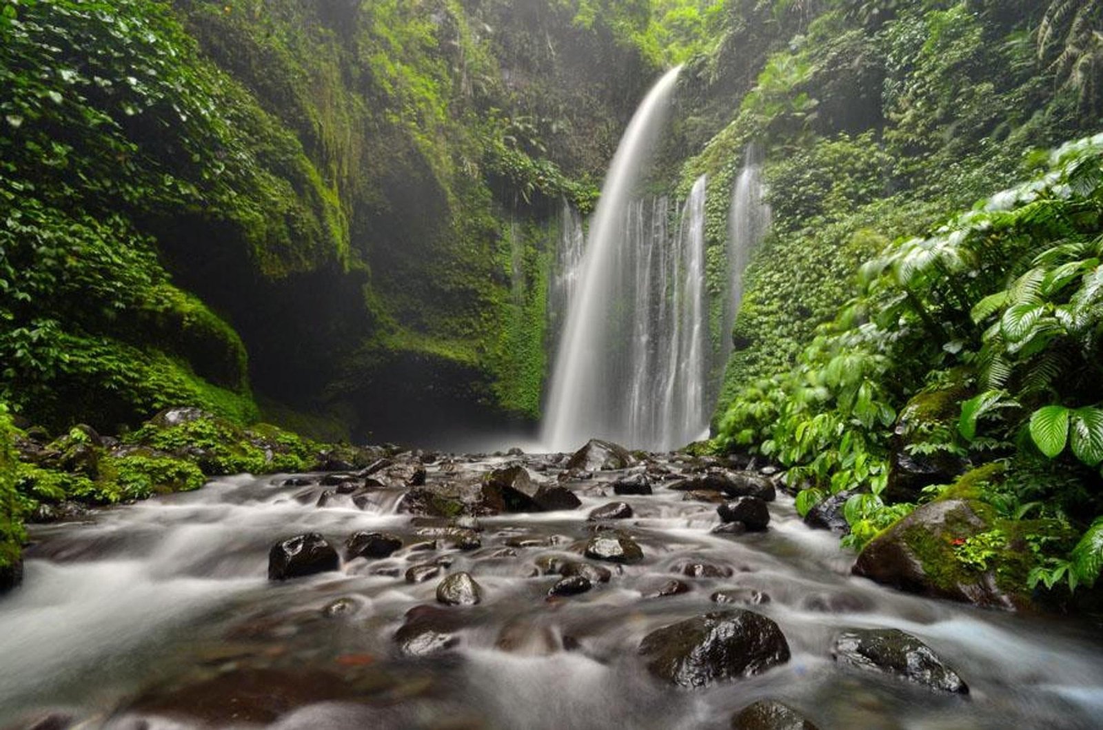 Sendang Gile Waterfall Rinjani
