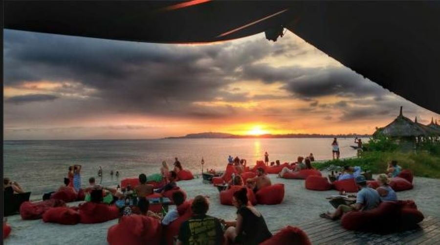 Gili Air party