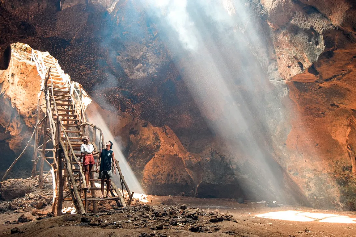 Kuta Lombok bat cave