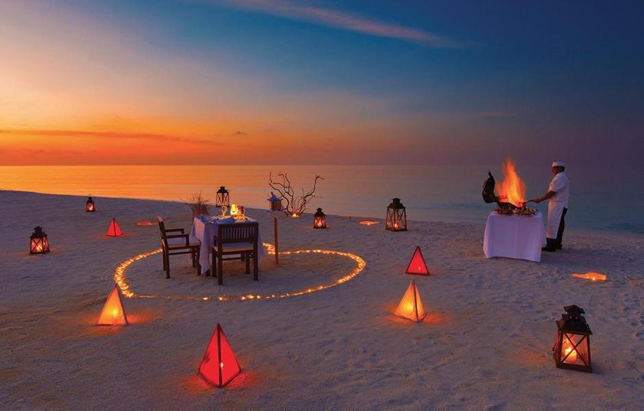 Gili Meno romantic dinner