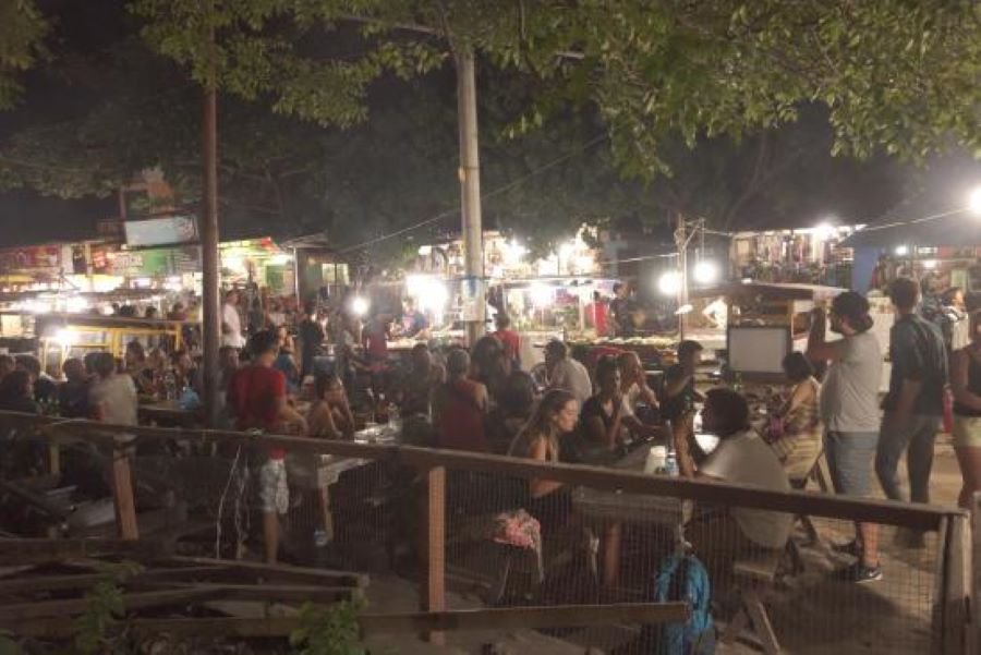 Gili Meno night market