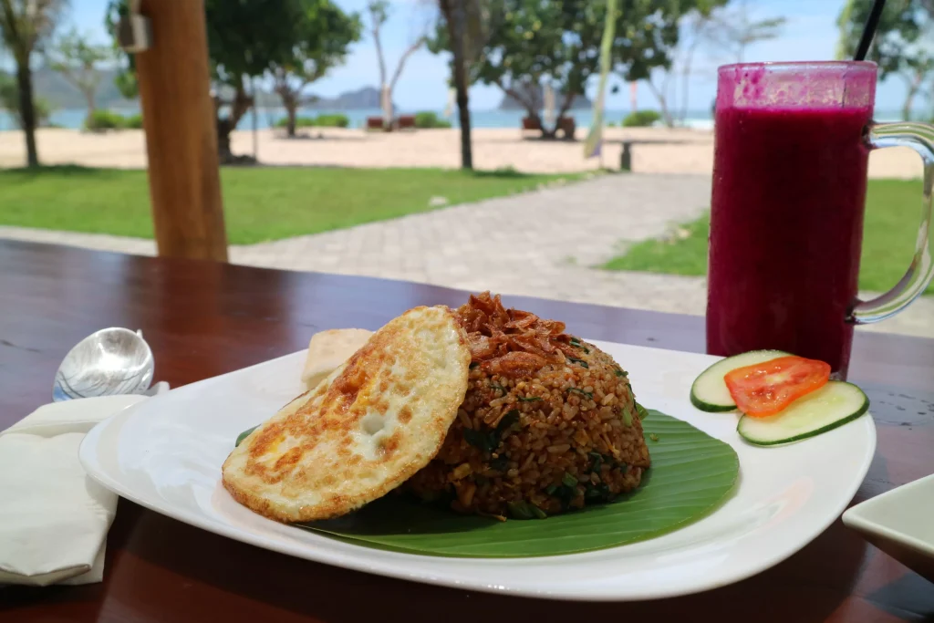 Selong Belanak where to eat