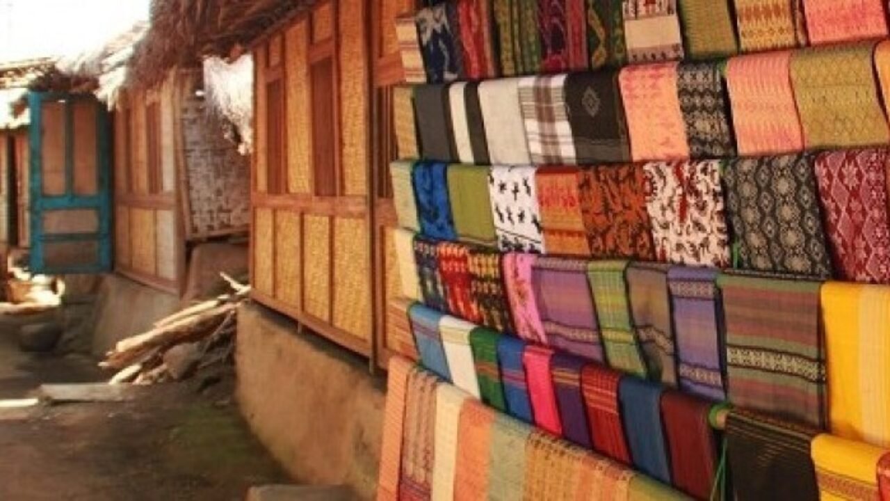Sukarara textile village