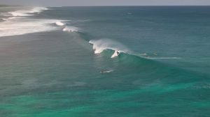 Selong Belanak beach high tide