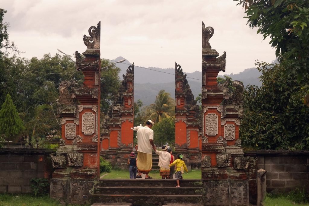 Pura Lingsar Reviews