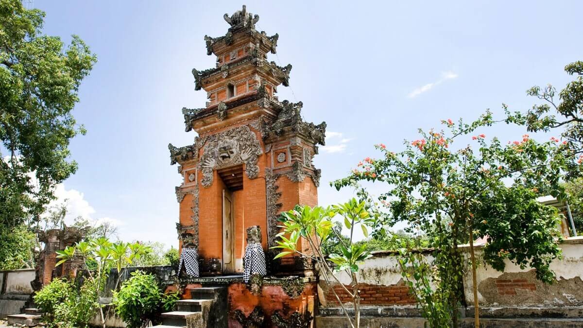 Pura Lingsar Reviews